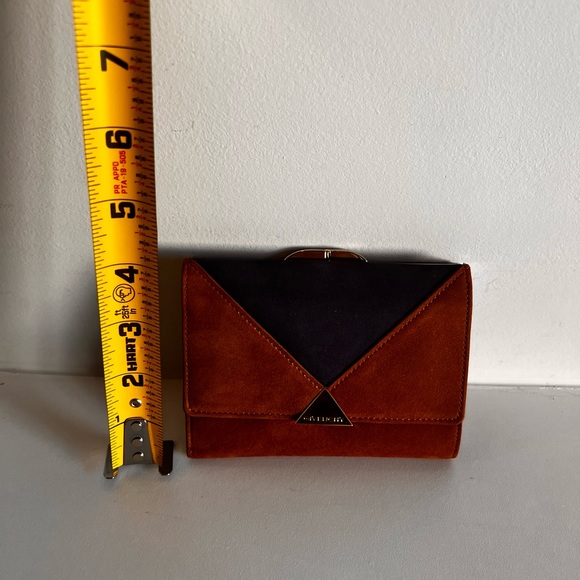 NEW Givenchy leather wallet small trifold - Picture 12 of 13